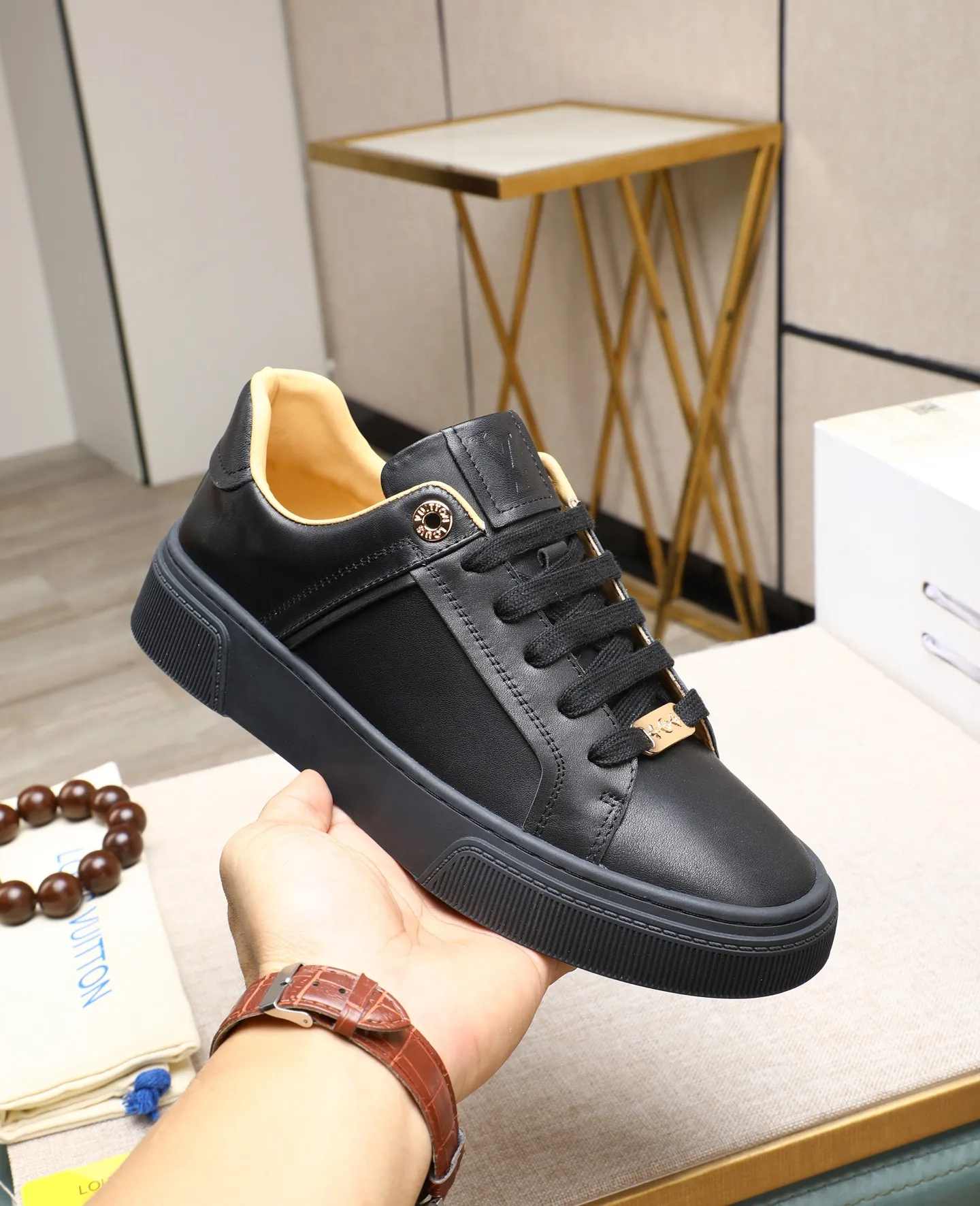 Men's shoes 💰460 [LV～] Men's casual shoes 2025z cabinet sales simultaneously 🔶Size: 38-44 #️⃣ 🔷3 colors🔜The upper is made of multi-material splicing➕cow leather lining, comfortable and breathable, sole: original comfortable and wear-resistant outsole, ⚠️real thing📱photographed🎬real thing is better📢📢📢